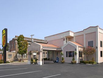 Super 8 by Wyndham Belleville St. Louis Area Eksteriør billede